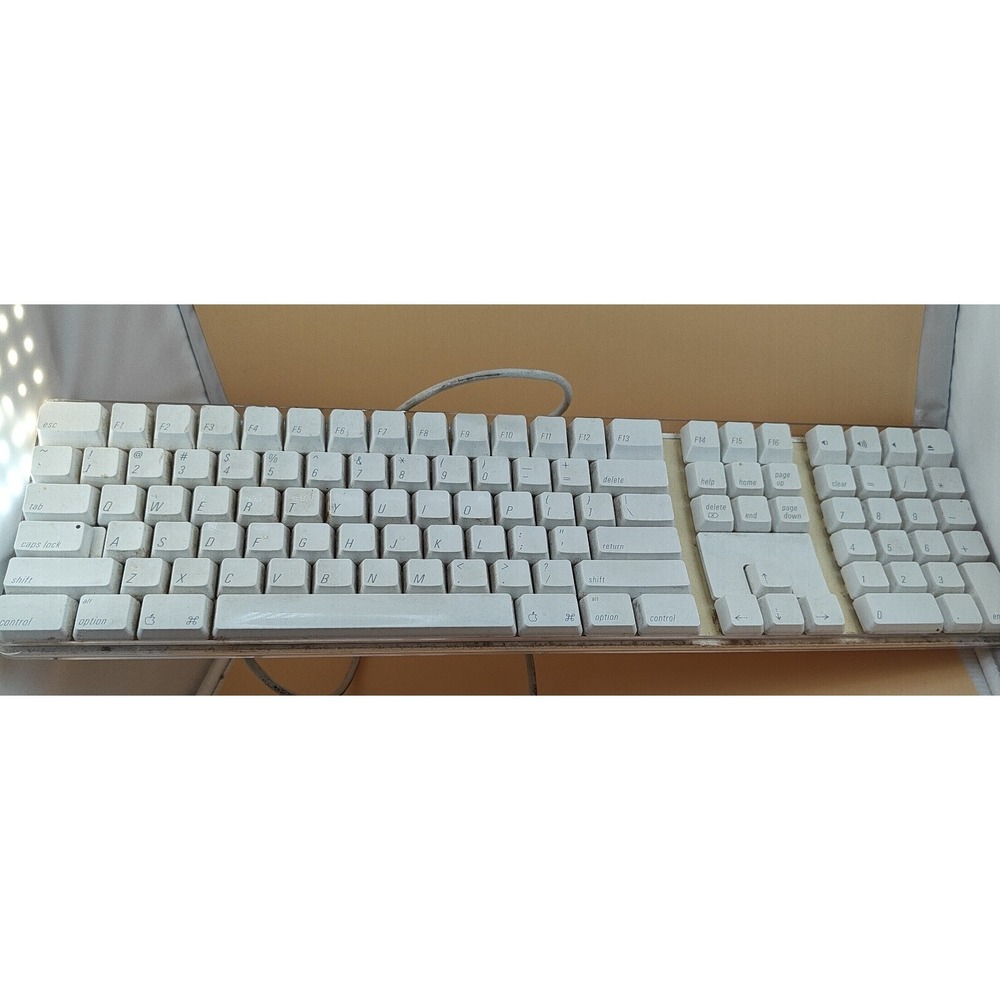 Apple A1048 USB Wired Keyboard White 2 Port Hub Mac PC Tested Working